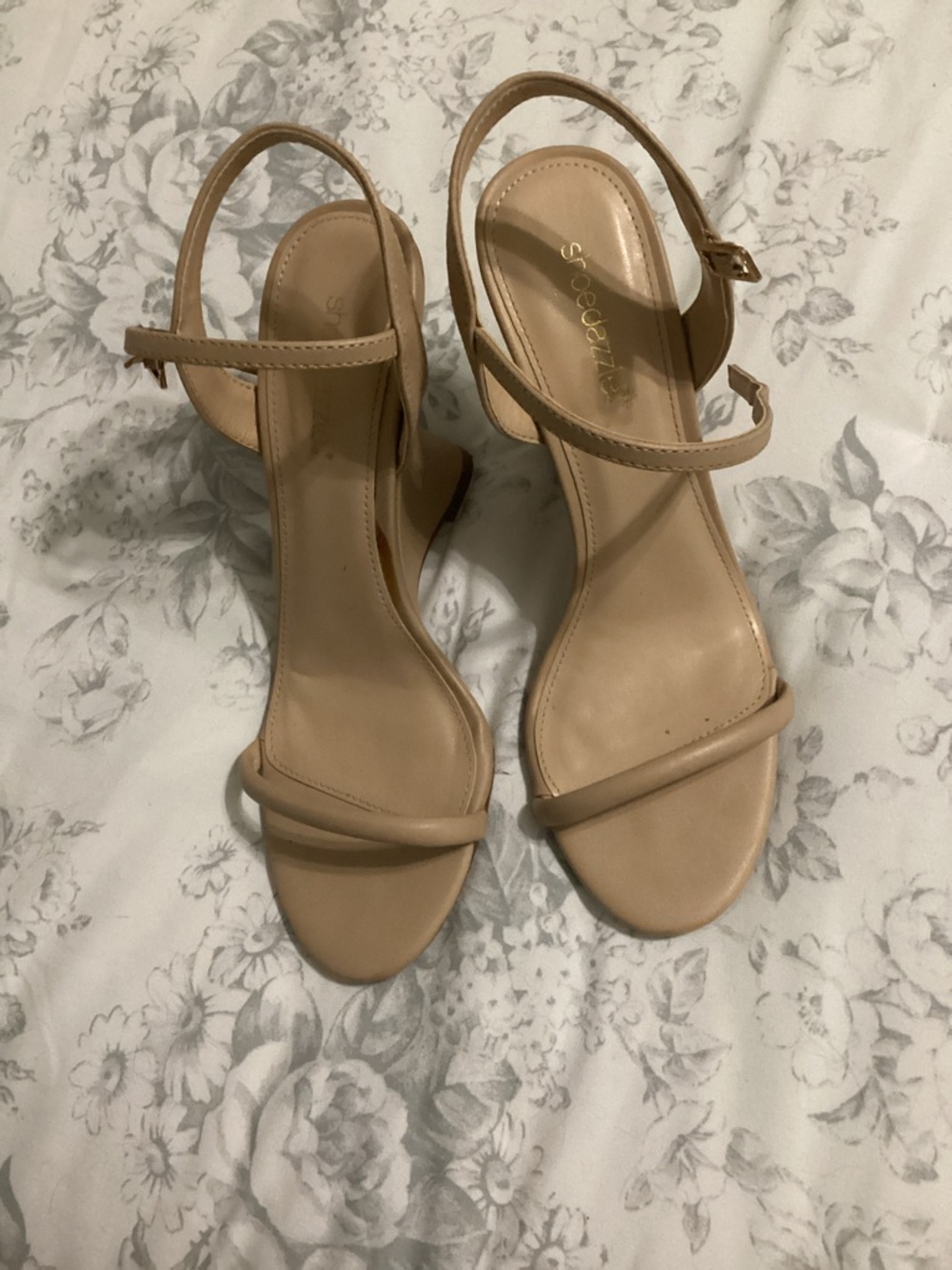 Curved Wedge Heel, nude, size 7.5